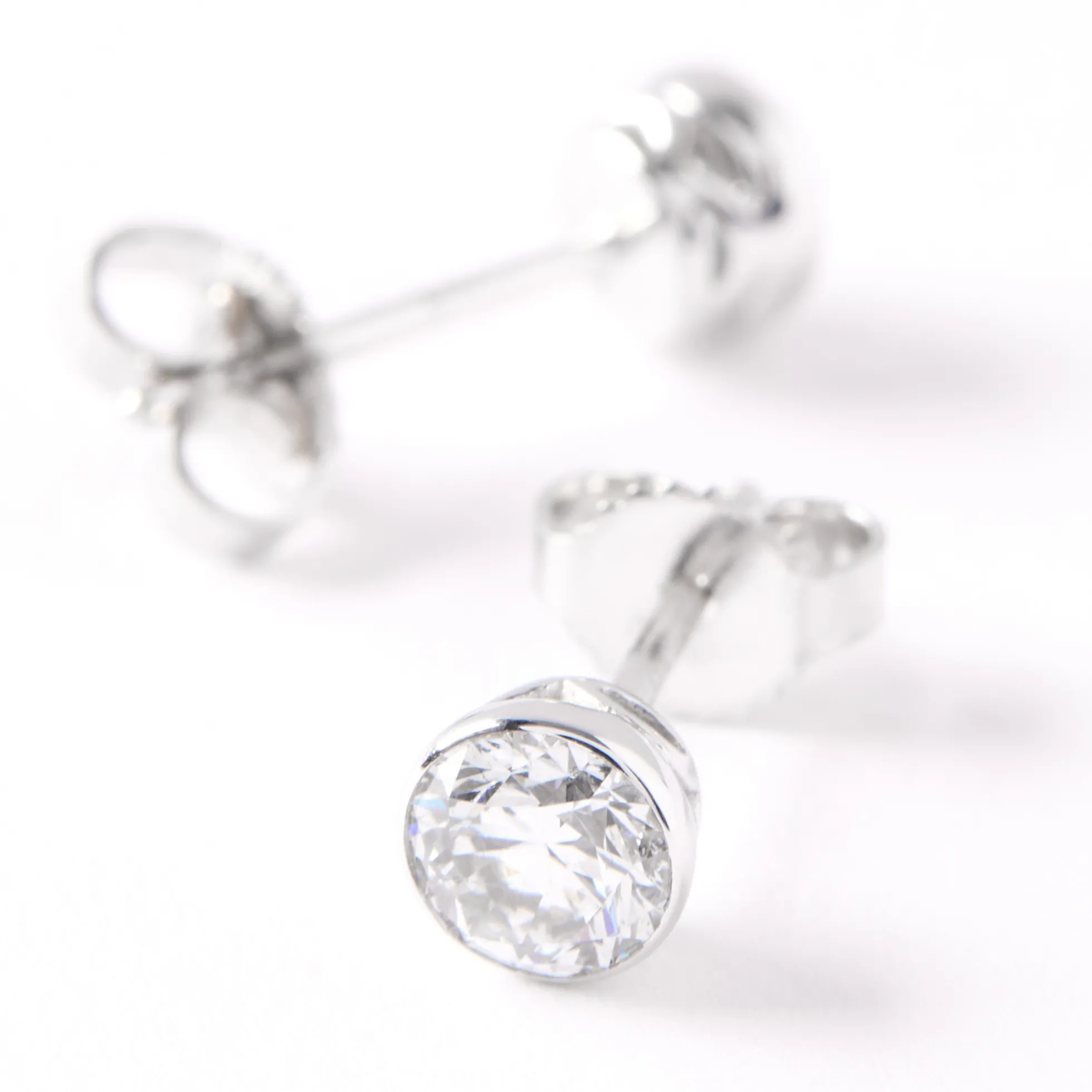 Invisible Bezel Classic Round Diamond Studs, 1 Carat, 14K White Gold