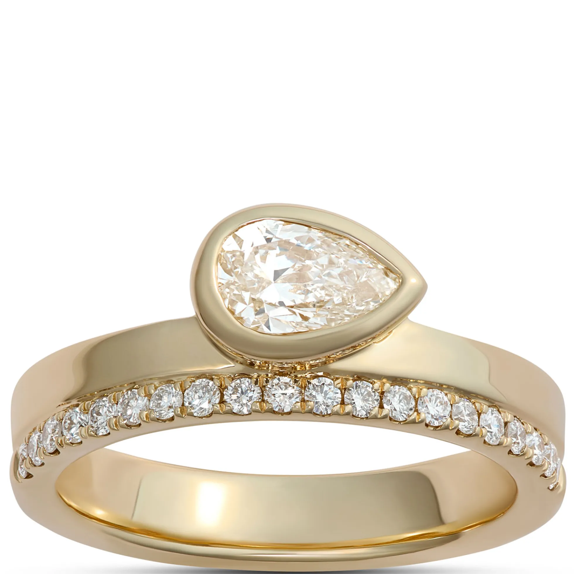 Pear-Shaped Diamond Engagement Ring in 14K Yellow Gold